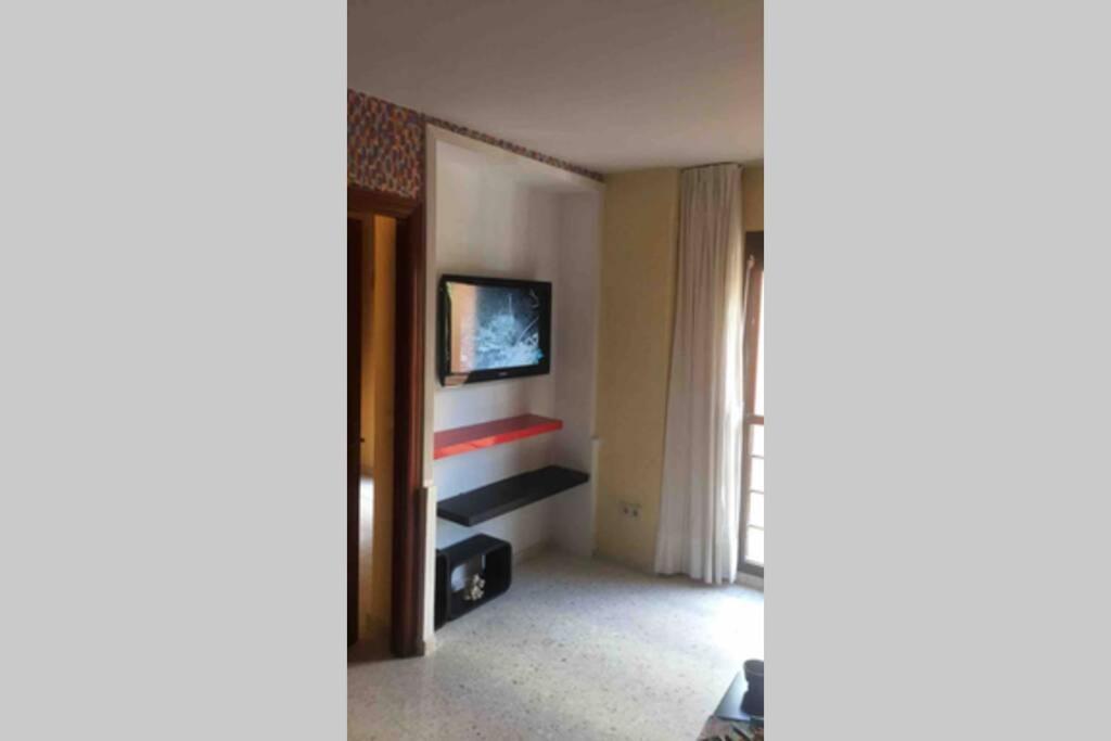 Confortable-Tranquilo Apartamento Junto Al Centro Malaga Exterior photo