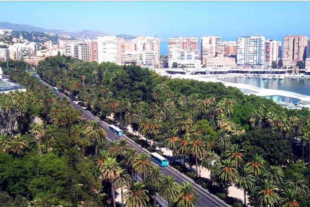 Confortable-Tranquilo Apartamento Junto Al Centro Malaga Exterior photo